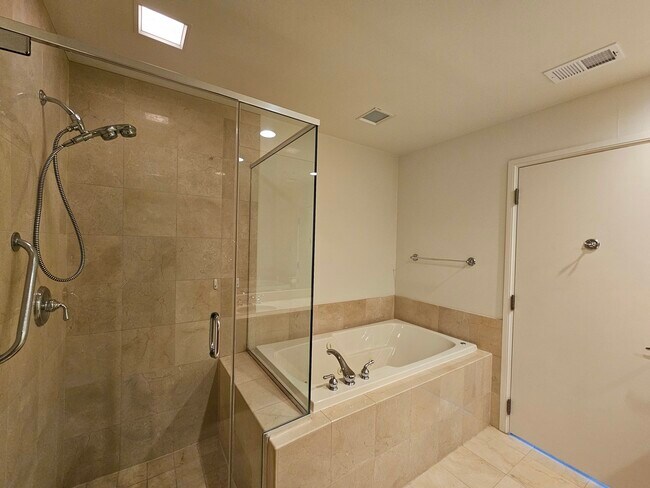 Building Photo - 415 E North Water St