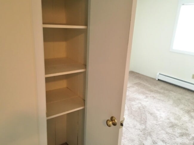 Building Photo - 3861 Brown Ave