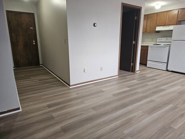 Building Photo - One Bedroom Downtown