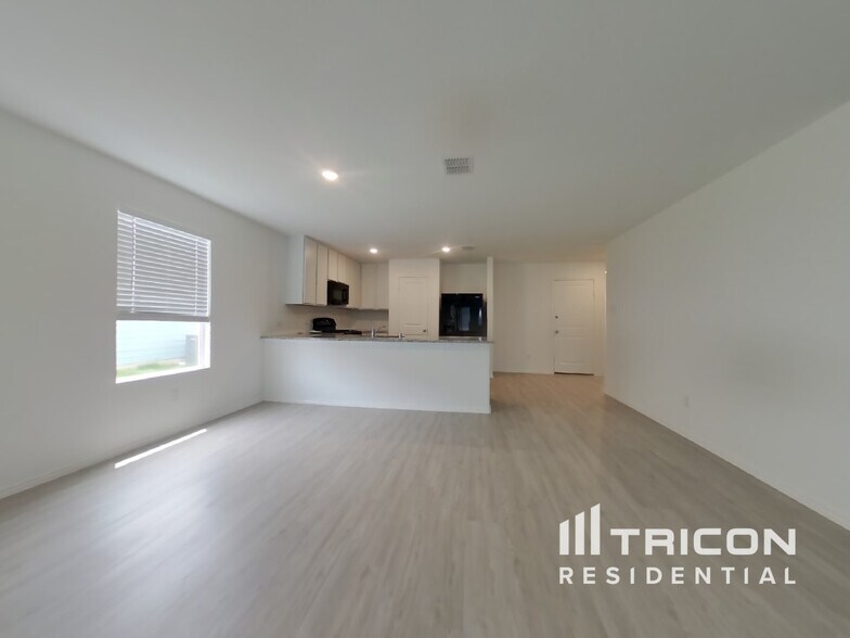 Building Photo - 11826 Hermosa Ln