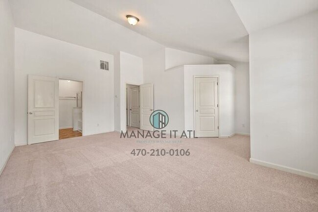 Building Photo - 3 Bedroom Townhome in Alpharetta