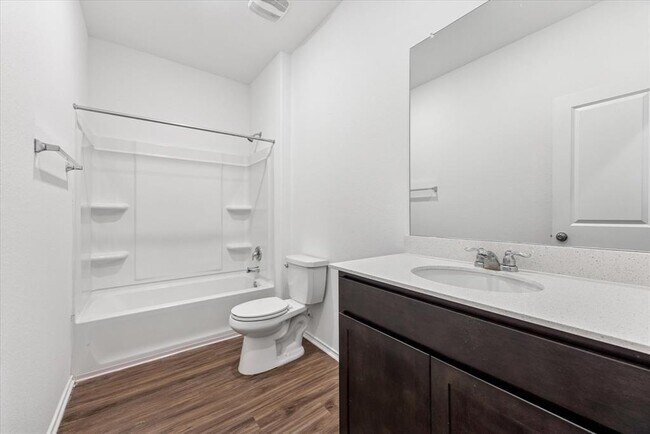 Building Photo - 304 Mica Trl