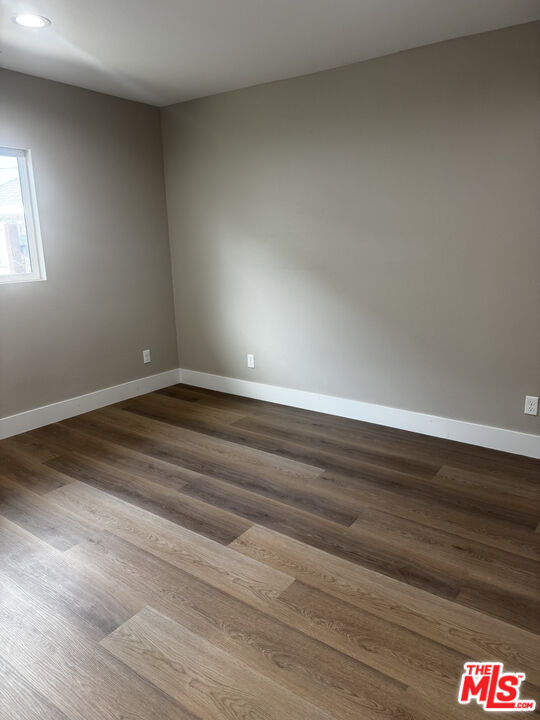 Building Photo - 731 E 33rd St