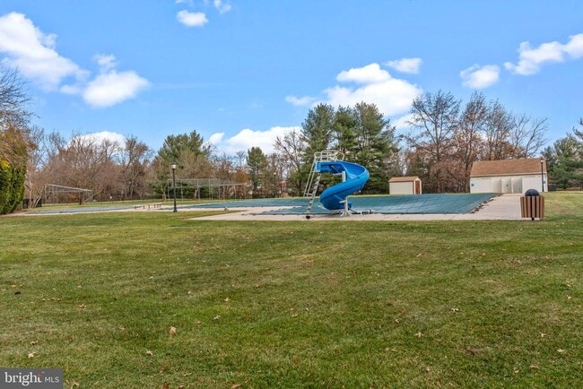 Building Photo - 2014 Barry Ct