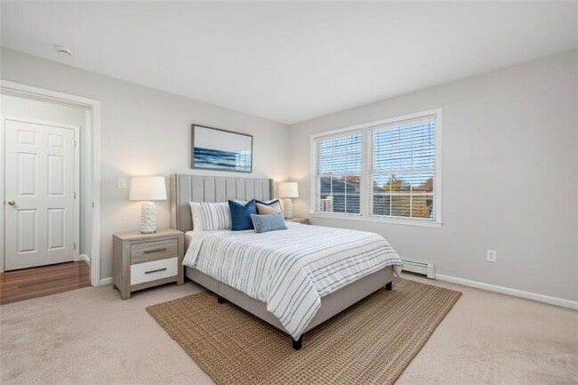 Building Photo - 231 Maple Ave