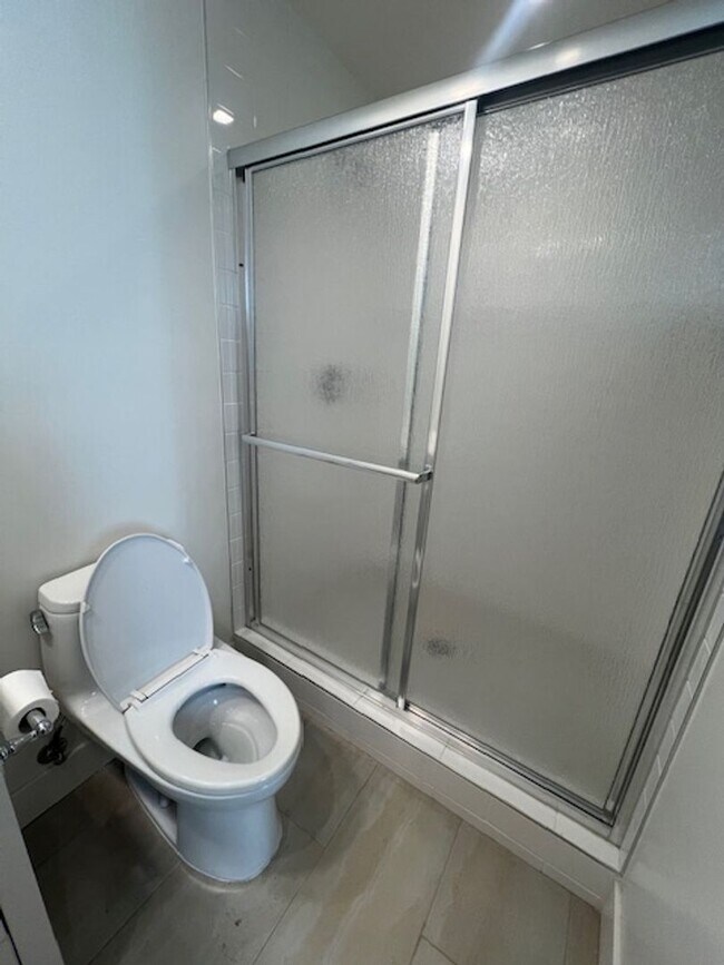 Building Photo - Beautiful, Single ADU located in Reseda! Ready for Move-In!