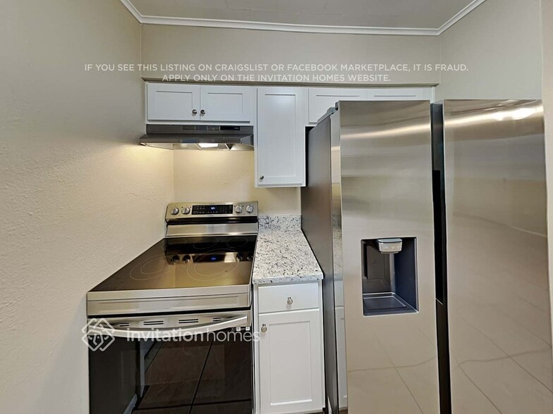 Building Photo - 3913 Mesa Ave