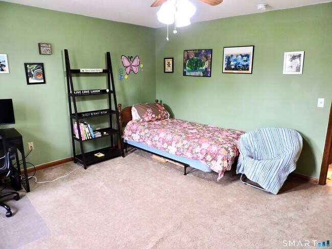 Building Photo - 2 St Marc Cir