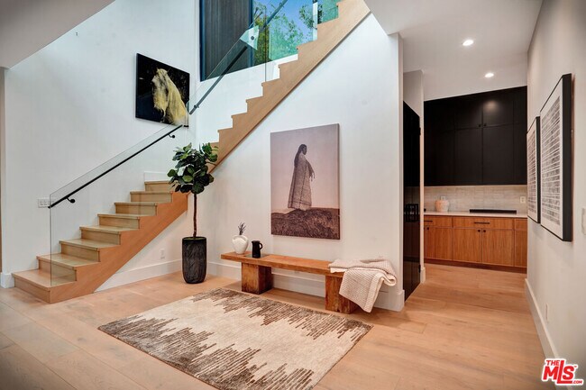 Building Photo - 15602 Morrison St