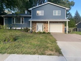 Building Photo - 2815 Olympia Dr