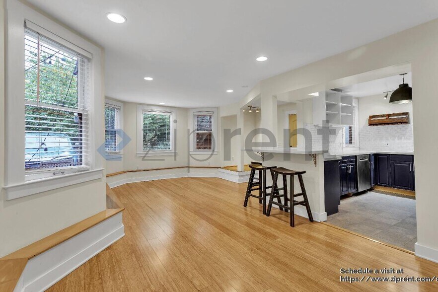 Building Photo - 5835 Occidental St