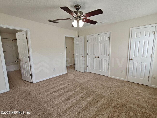 Building Photo - 1500 Calming Water Dr