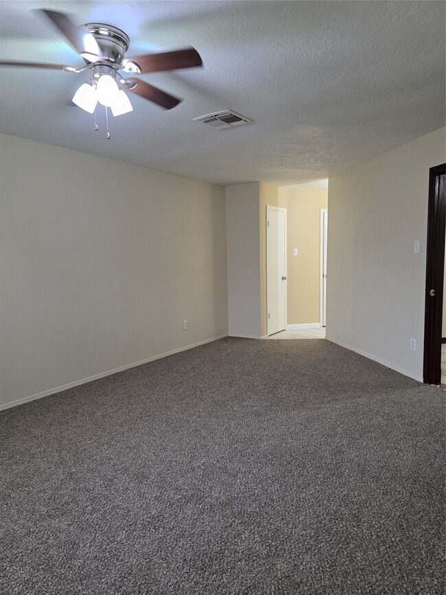 Building Photo - 19410 Westhaven Dr