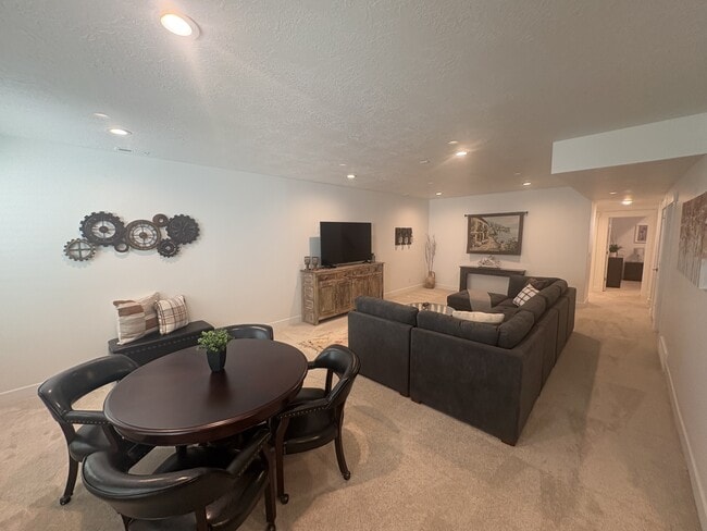 Building Photo - 1712 S 1160 E