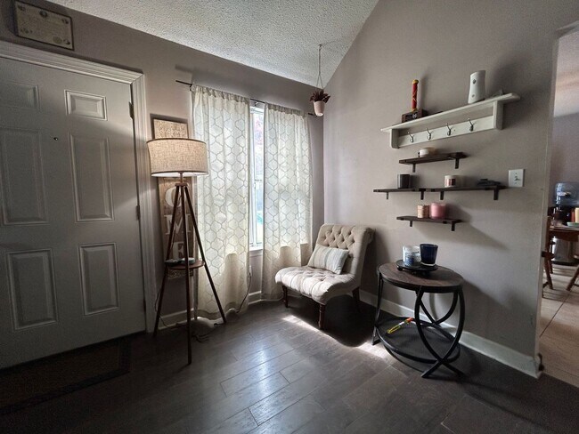 Building Photo - Introducing this fantastic townhome in the...
