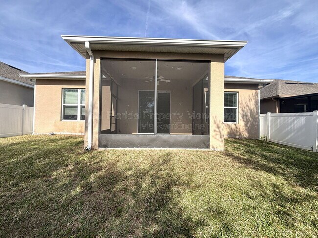 Building Photo - 984 Maypole Dr