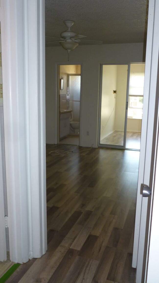 Building Photo - 2402 Ecuadorian Way