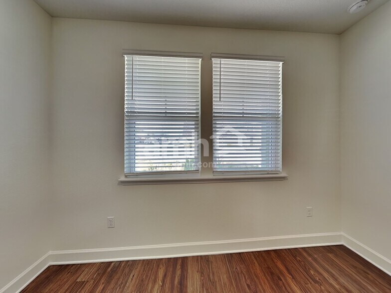 Building Photo - 11494 Fox Hollow Ct