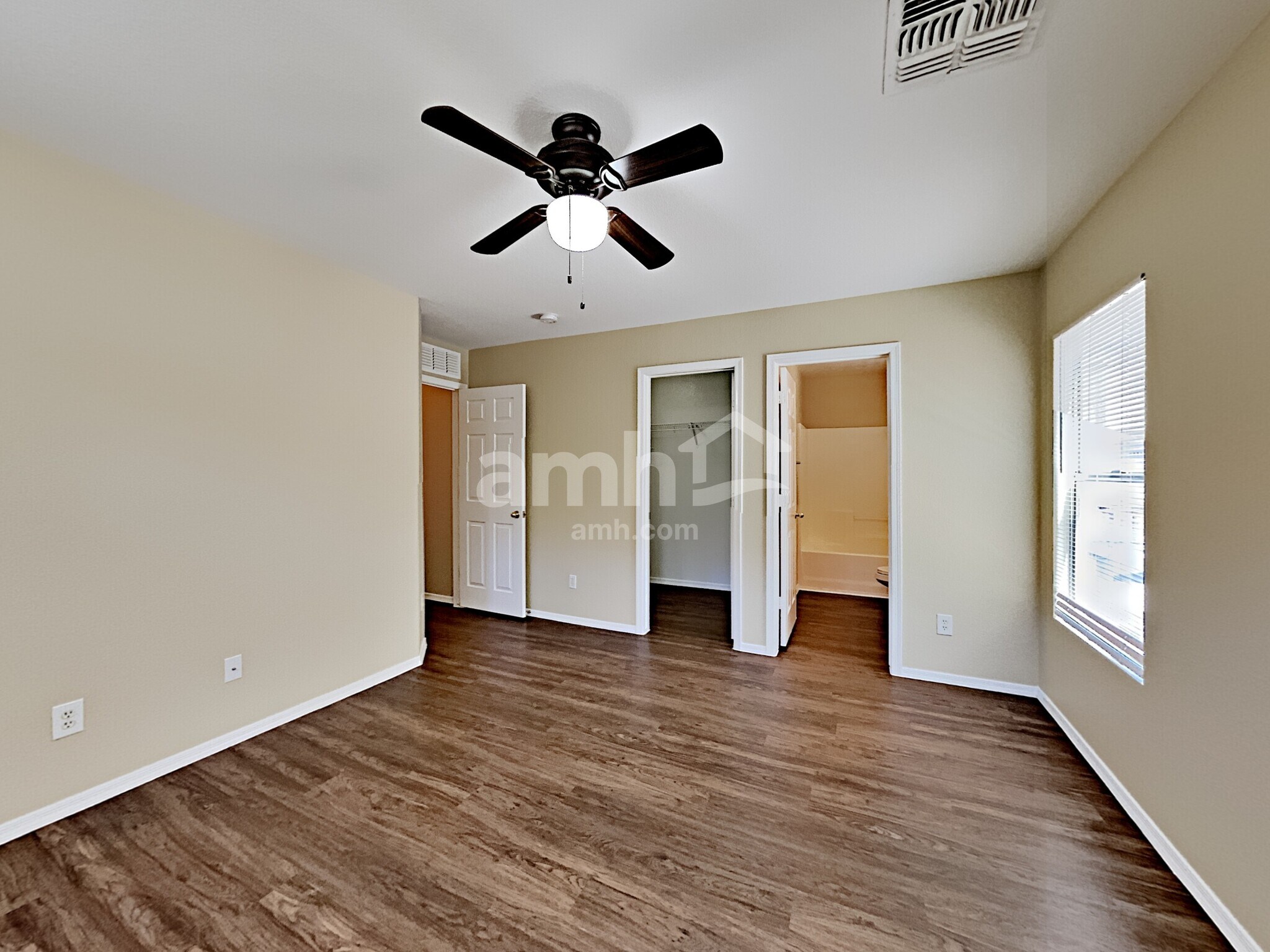 Building Photo - 2605 S Devonna Ln