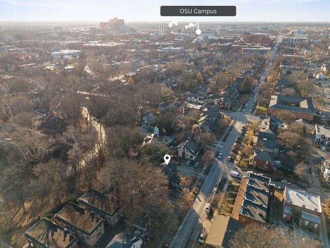 Building Photo - 6+BR House on E. Lane – Central Campus – Newly Renovated + Free Parking – Flexible Move-In