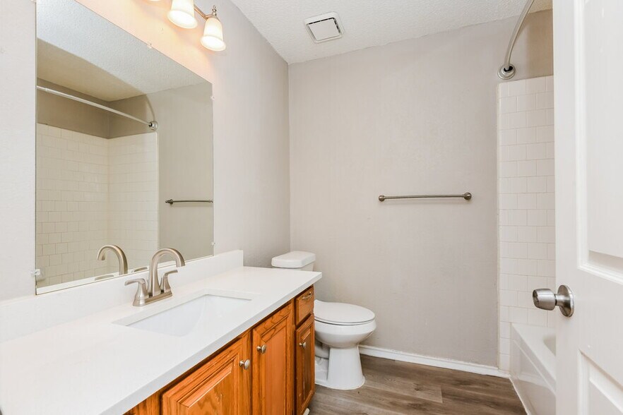 Building Photo - 6202 Pennsylvania Ave