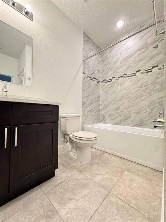 Building Photo - 769 Marion Oaks Pass