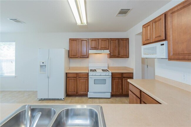 Building Photo - 232 Brandons Way