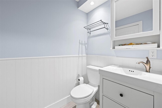 Building Photo - 3937 Arelia Dr