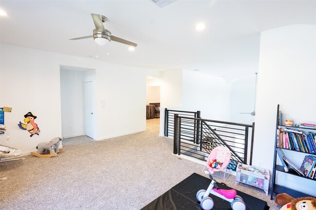 Building Photo - 14035 Vly Crk Ct