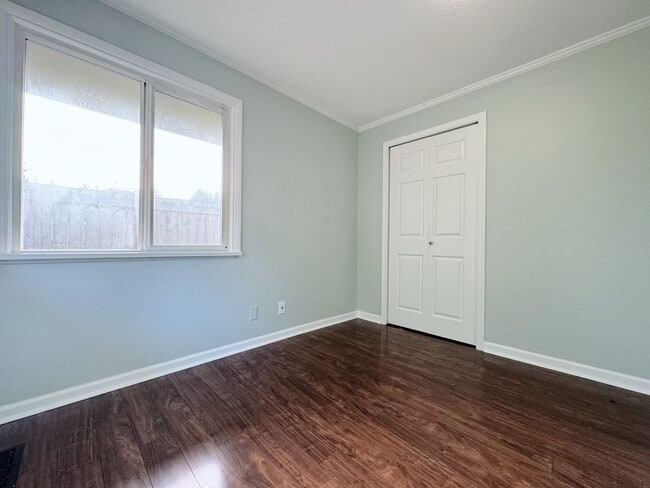 Building Photo - Cozy 3BD/2BTH Lynnwood Rambler for Lease!