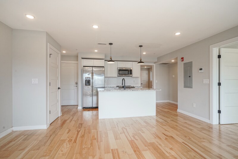 Building Photo - 1710 Cambridge St