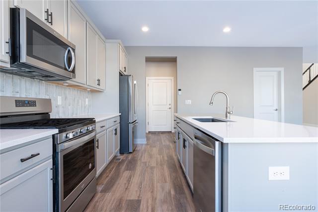 Building Photo - 199 Simmental Lp