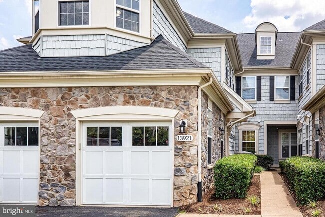 Building Photo - 13921 Gullane Dr