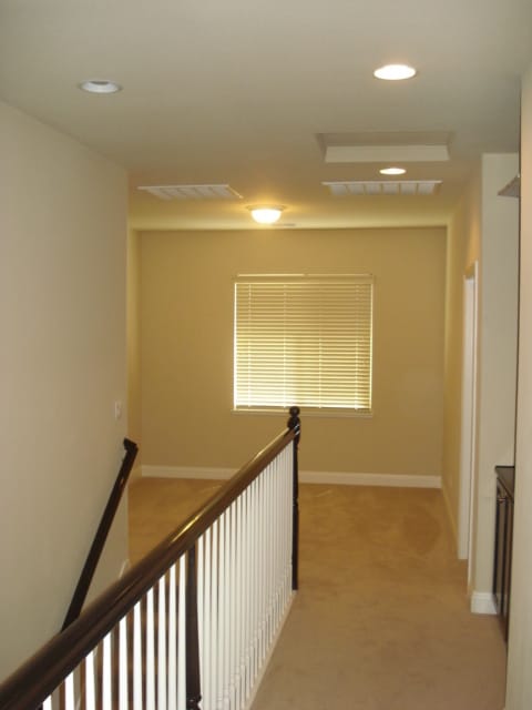 Building Photo - NICE 2 STORY 4+ BED, 3 BA, 3CAR, 3000+SQFT...