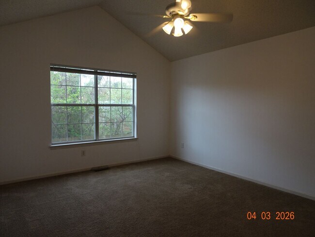 Building Photo - 2 Bedroom 2 Full Bath Condo