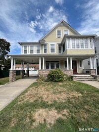 Building Photo - 450 Davidson St