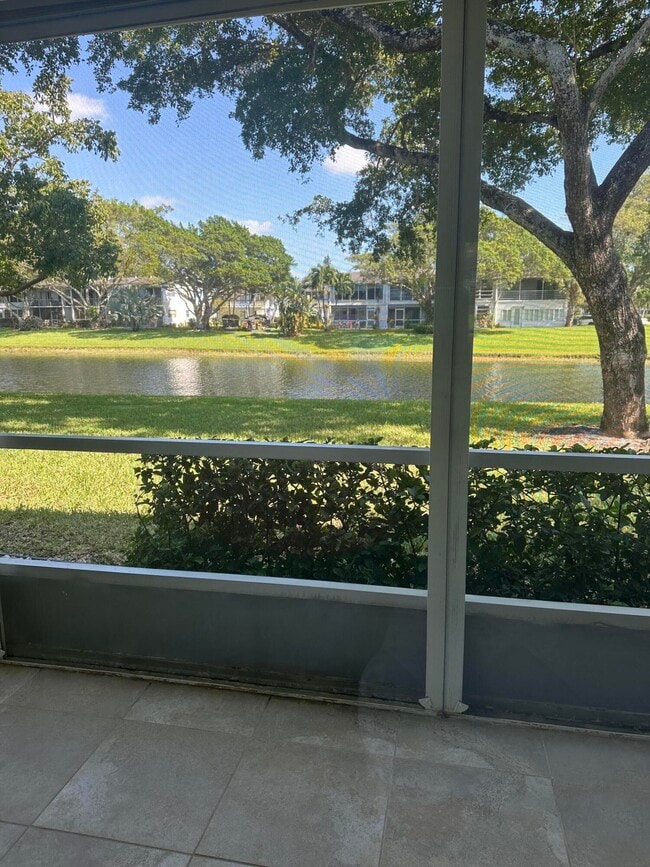 Building Photo - 51 Tilford C