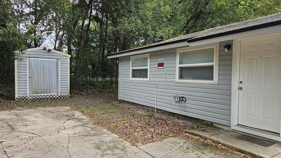 Building Photo - 1625 West Rd