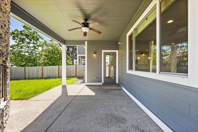 Building Photo - Modern 4-Bedroom Yelm Home with Covered Patio, Outdoor Fireplace & Office/Flex Space!