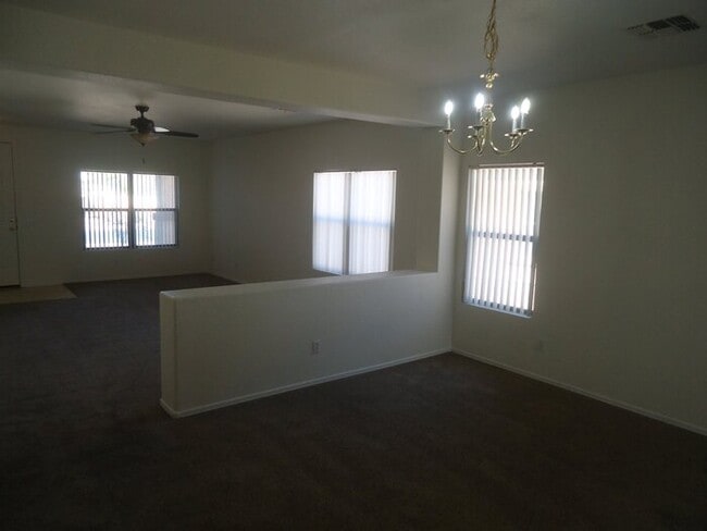 Building Photo - Nice 3/2 rental immediately available in Rancho Gabriela Subdivision