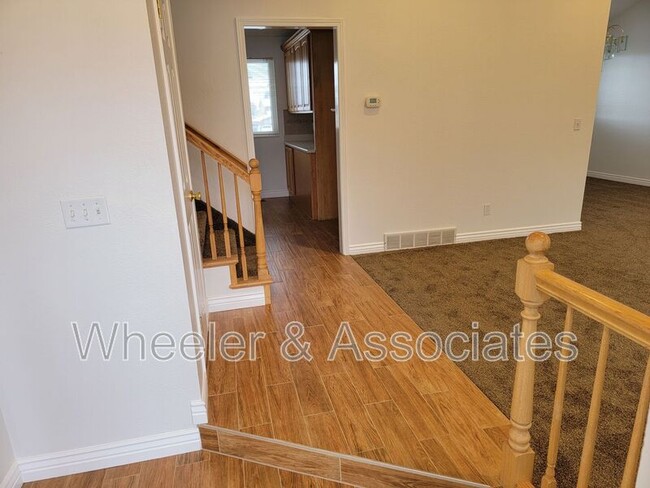 Building Photo - 9218 Alvey Ln