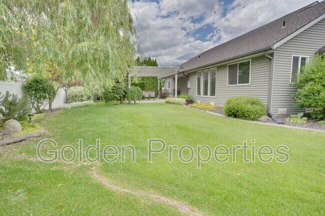 Building Photo - 3045 W Thorndale Loop