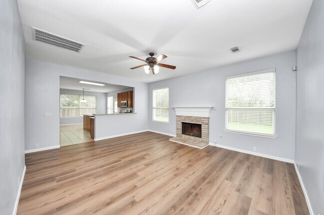 Building Photo - 9002 Sundown Dr