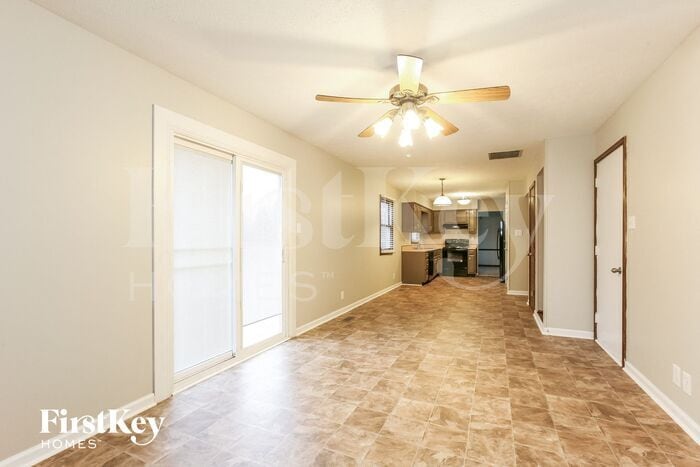 Building Photo - 8738 Buckhaven Dr