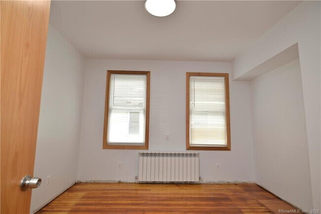Building Photo - 361 Gregory St