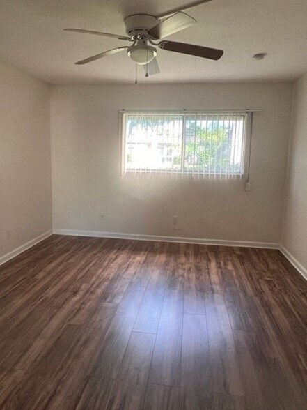 Building Photo - 6300 South Pointe Blvd