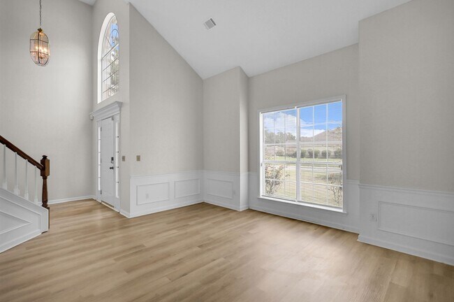 Building Photo - Stunning 4-bed Home in Hinesville With Two...