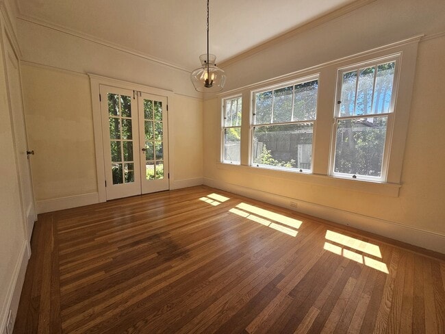 Building Photo - 4-Bedroom Single Family Home in Palo Alto-  lease take over
