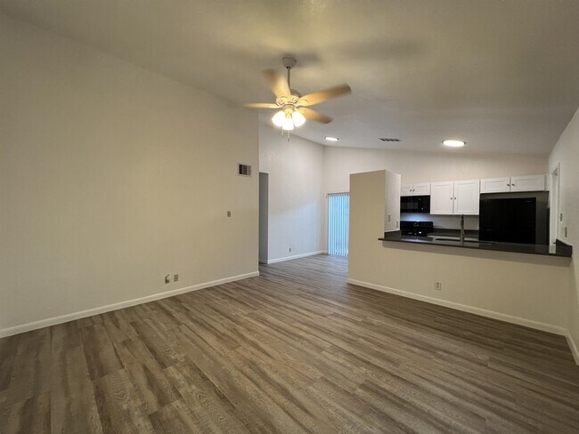 Building Photo - 8848 Meadow Range St
