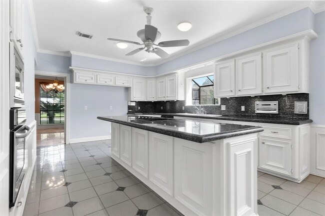 Building Photo - 6803 Walton Heath Dr